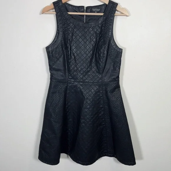 TOPSHOP | FAUX LEATHER SLEEVELESS DRESS - Picture 2 of 13